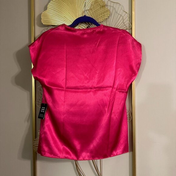 Express Satin V-Neck Short Sleeve Top - Picture 3 of 4